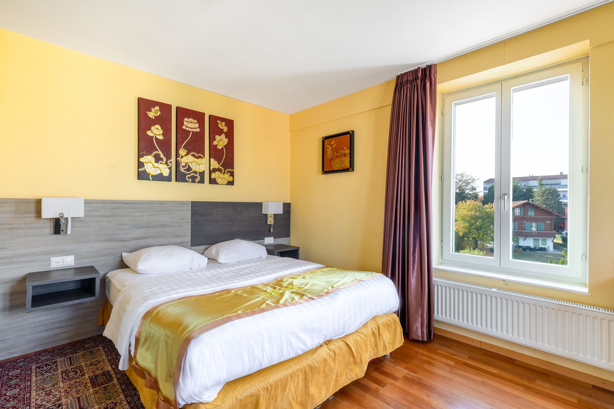 double room, 1 queen bed | individually decorated, individually furnished, desk, blackout curtains