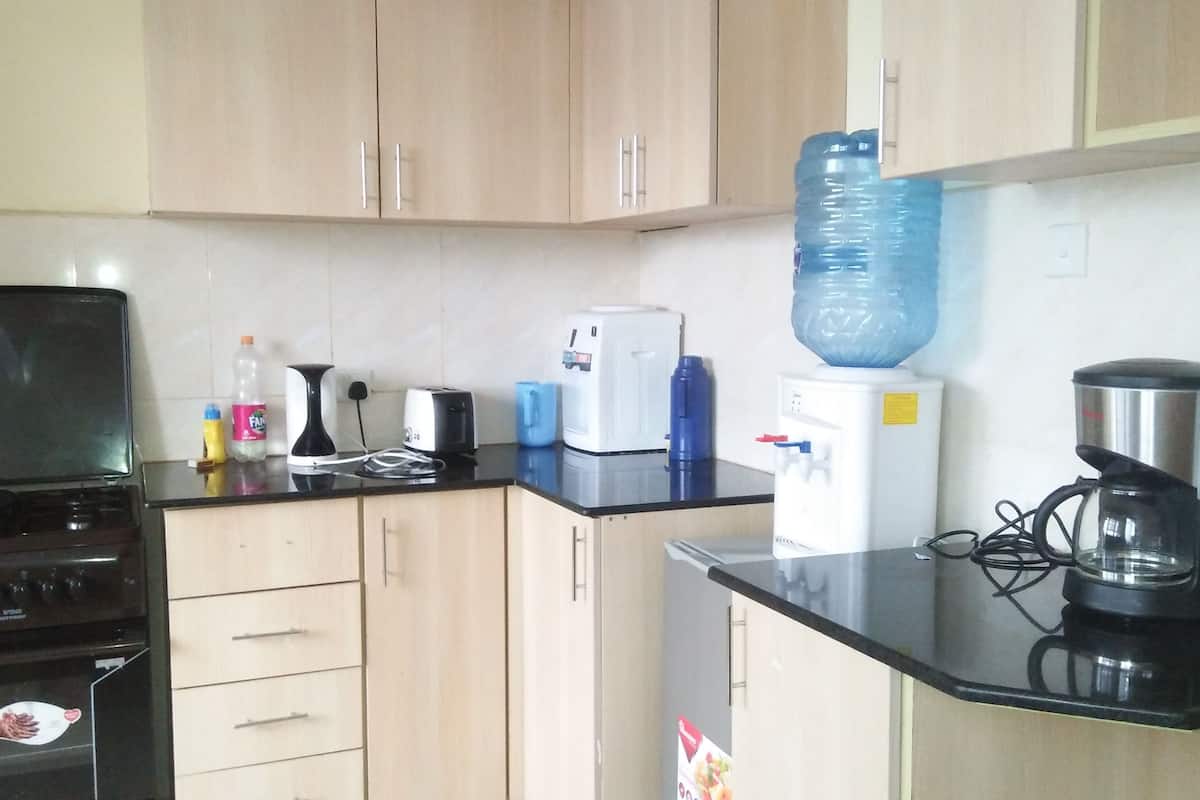fridge, microwave, stovetop, electric kettle