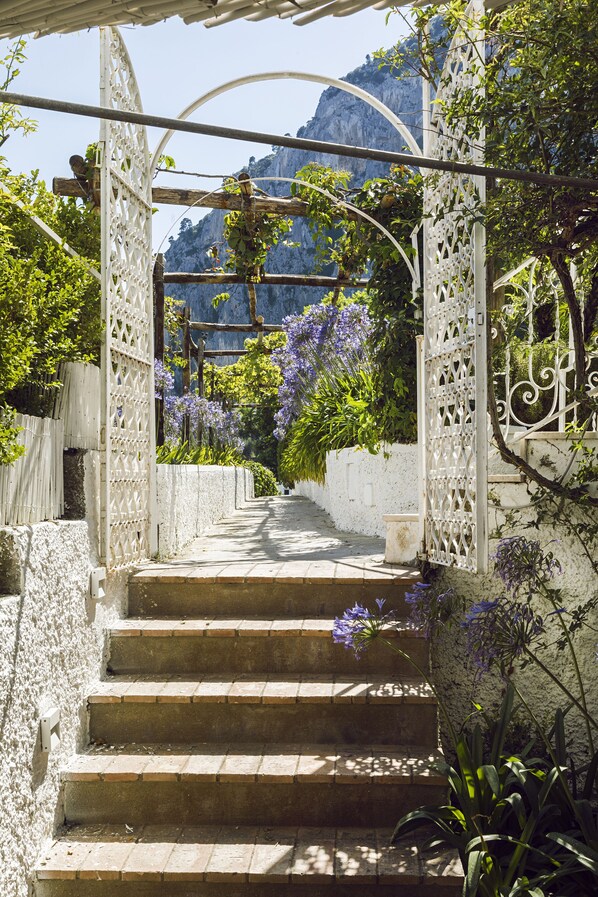 Exterior detail - Suite Garden (Capri)
