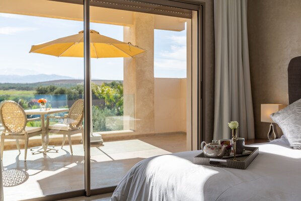 Hypo-allergenic bedding, down comforters, Select Comfort beds, minibar - Mountains Palace Marrakech - Adults Only (Marrakech)