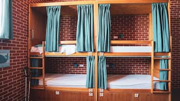 Shared Dormitory, Mixed Dorm | Hypo-allergenic bedding, blackout curtains, soundproofing, free WiFi