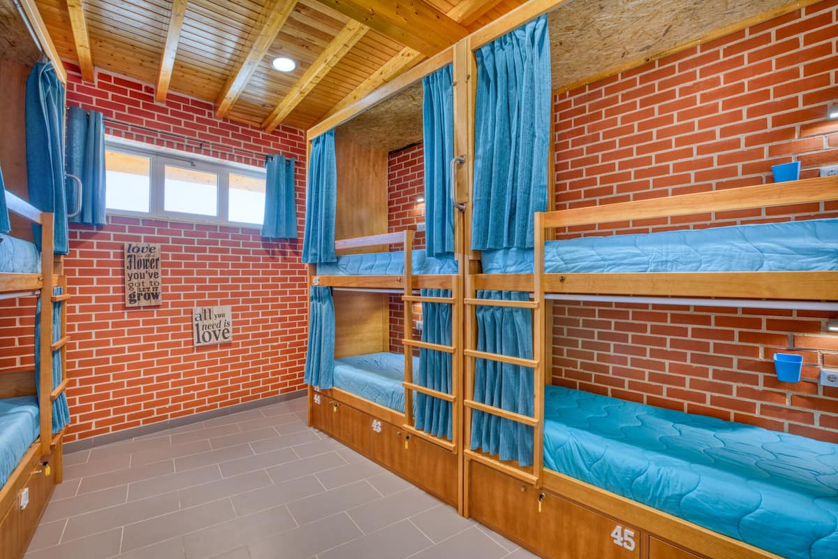 Hypo-allergenic bedding, blackout drapes, soundproofing, free WiFi