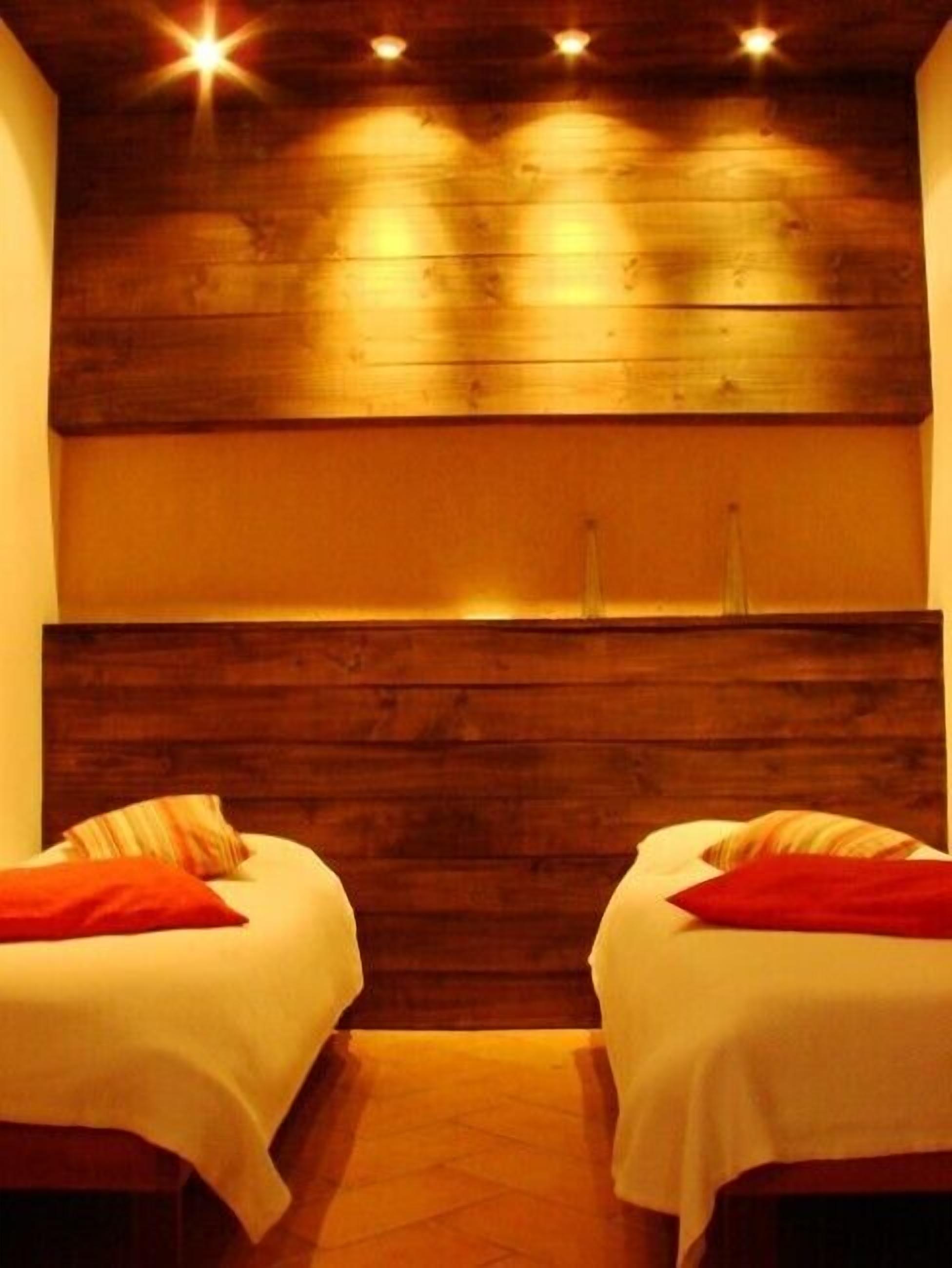 Quadruple Room, Multiple Beds, Garden View | Blackout drapes, bed sheets