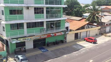 Fachada da propriedade