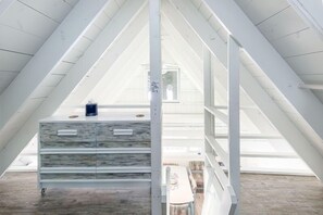 3 عدّة غرف نوم وملاءات أسرّة