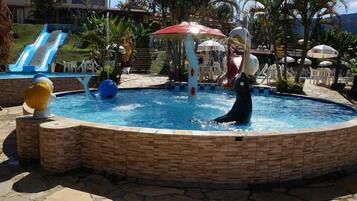 10 outdoor pools, pool umbrellas, pool loungers