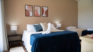 Superior Room, Lanai, Park View | Premium bedding, minibar, free WiFi, bed sheets