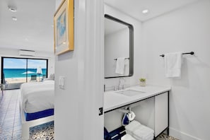 1 dormitorio y ropa de cama de alta calidad