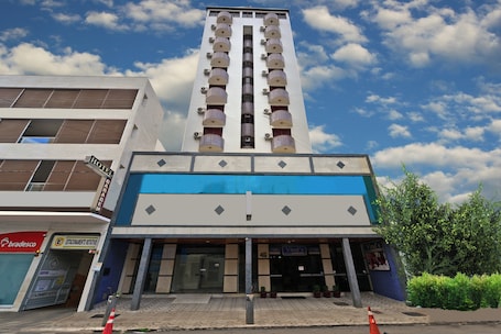 Exterior. Hotel Vind's Plaza