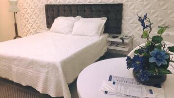 1 chambre, bureau, Wi-Fi gratuit, draps fournis