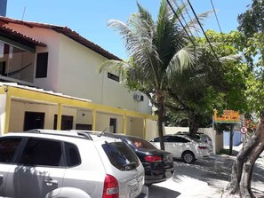 Aparcamiento sin asistencia gratuito