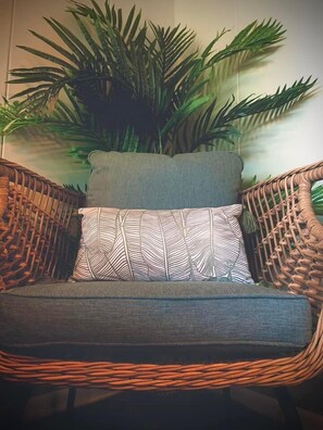 3 bedrooms, premium bedding, iron/ironing board, free WiFi