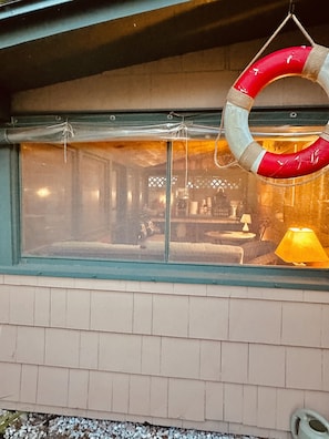 Terrace/patio - Wooden Boat Inn (Clayton)