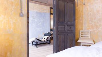 Design-Haus | 3 Schlafzimmer, Schreibtisch, kostenloses WLAN, Bettwäsche
