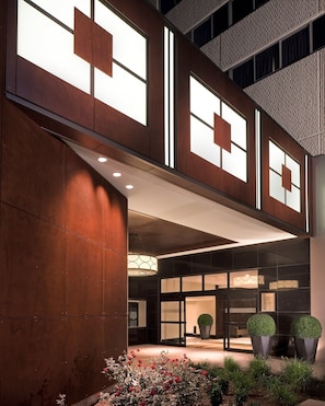 Unclassified image, 2 of 50, button - Sheraton Stamford Hotel (Stamford)