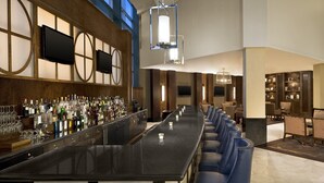 Bar (on property) - Sheraton Stamford Hotel (Stamford)