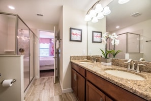 House, Multiple Beds | Bathroom