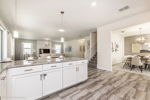 House, 6 Bedrooms | 6 bedrooms