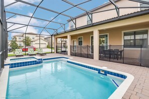 獨棟房屋, 多張床 | 室外游泳池 | 室外游泳池，提供日光浴躺椅