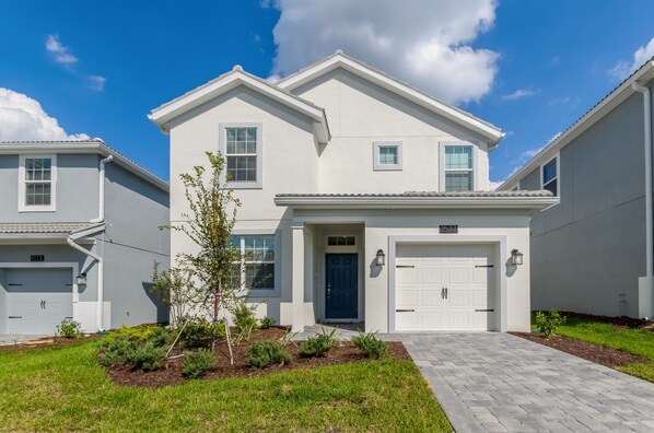 Talo, 5 makuuhuonetta | Ulkopuoli