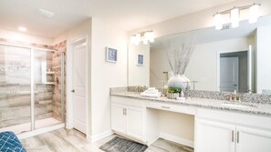 Maison, 5 chambres | Salle de bain