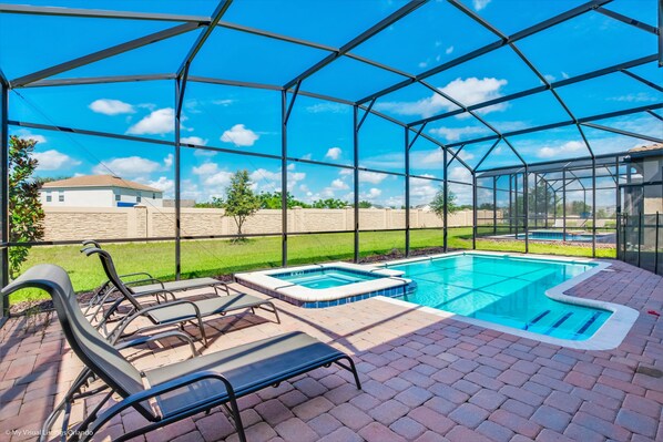 House, 6 Bedrooms | Indoor pool