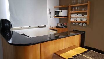 Estúdio | Cozinha americana privada | Cooktop, chaleira elétrica