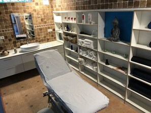 Hot stone-massage, sportsmassage