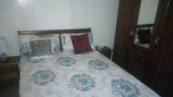 Căn hộ | 2 phòng ngủ, màn/rèm cản sáng, bàn ủi/dụng cụ ủi quần áo