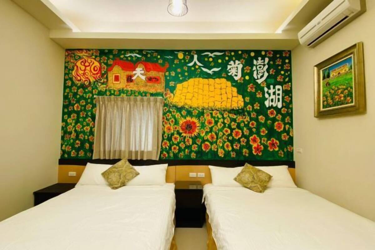 Desk, free WiFi, bed sheets