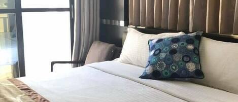 Chambre Double | Bureau, Wi-Fi gratuit, draps fournis