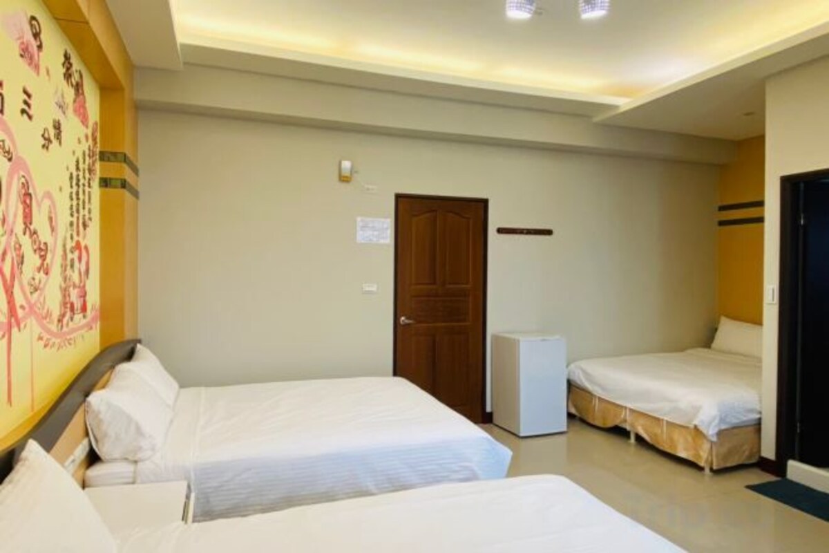 Desk, WiFi (free), bed sheets