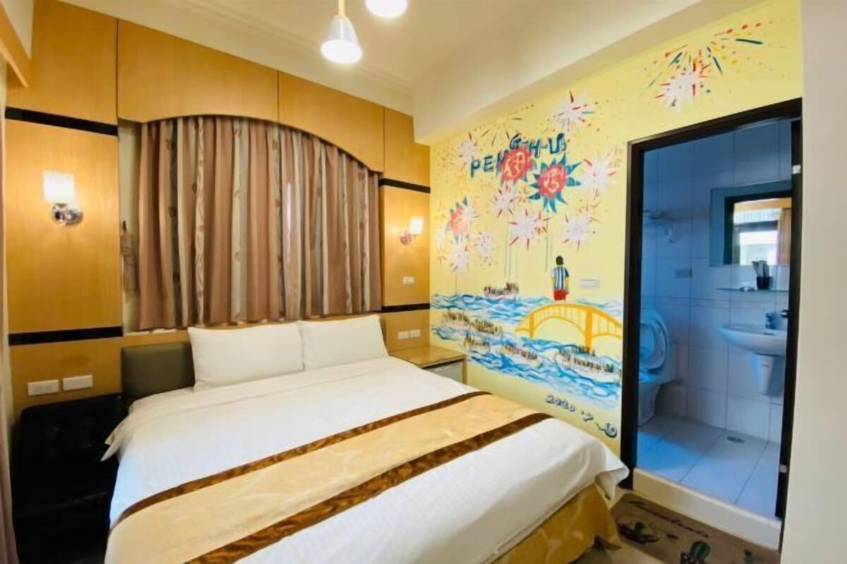 Desk, WiFi (free), bed sheets