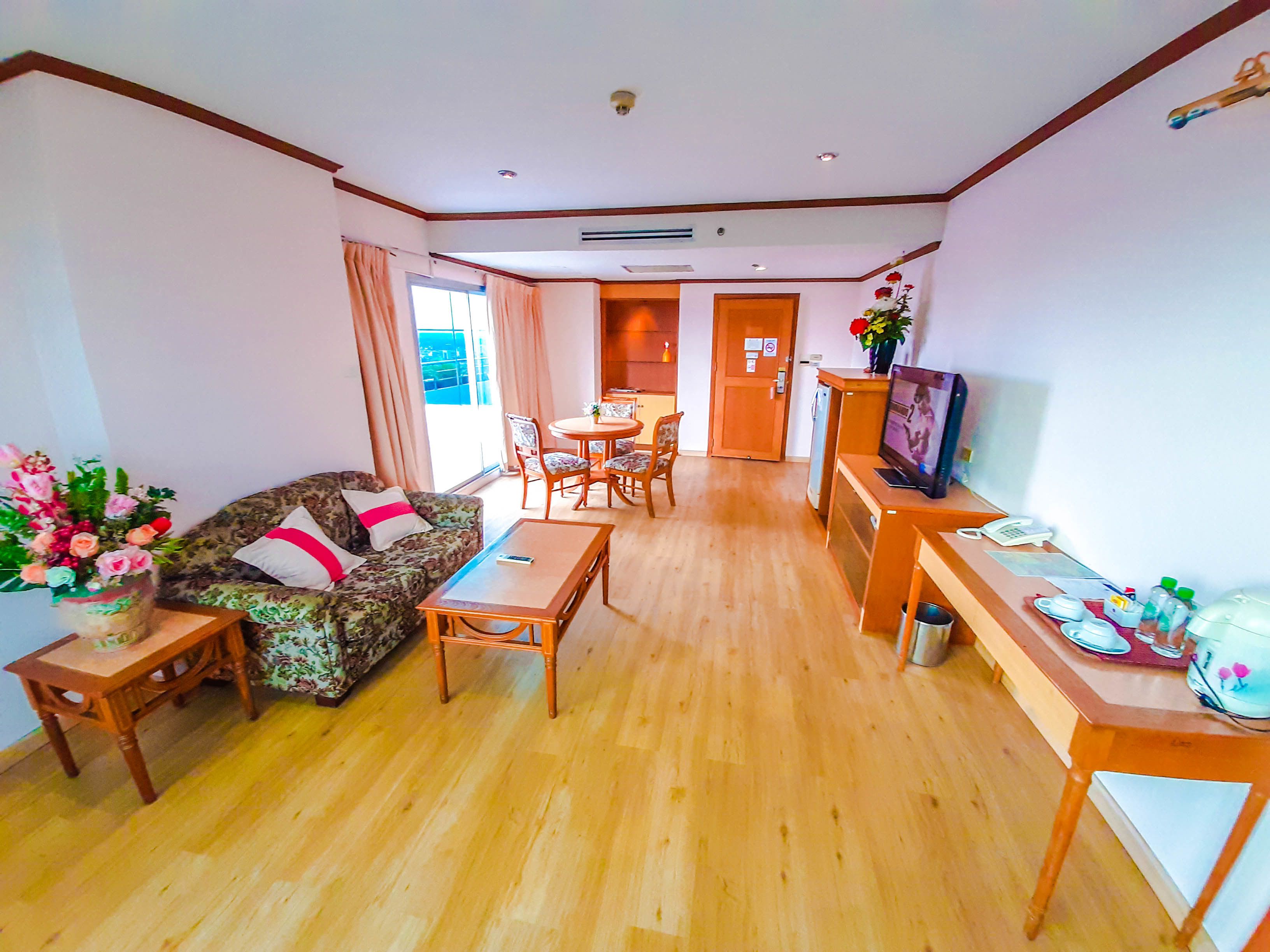 suite | rollaway beds, free wifi