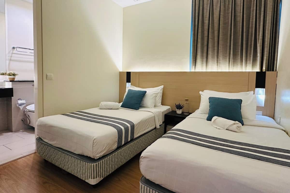 Iron/ironing board, free WiFi, bed sheets