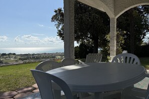 Outdoor dining - N147 - Numana, wonderful sea view villa (Numana)