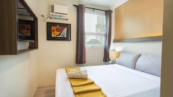 Desk, free WiFi, bed sheets