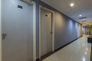 Hallway - Super OYO 761 City Hotel (Kuala Lumpur)