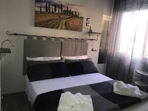 Standard Double Room | Desk, free WiFi - Cris&Giuli House (Barberino Tavarnelle)