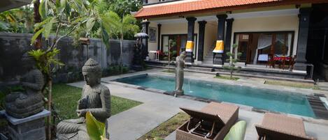 Deluxe Double Room, 1 Bedroom, Pool View | Exterior