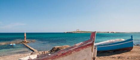 In Strandnähe, Liegestühle