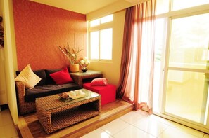 Kamar Triple Standar, Beberapa Tempat Tidur | Meja kerja, kedap suara, Wi-Fi gratis, dan seprai linen