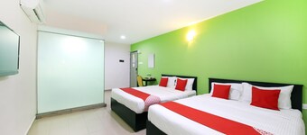 OYO 816 Hotel De Kiara
