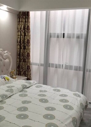 Desk, blackout curtains, free WiFi - Dongyun Boutique Hotel (Hangzhou)