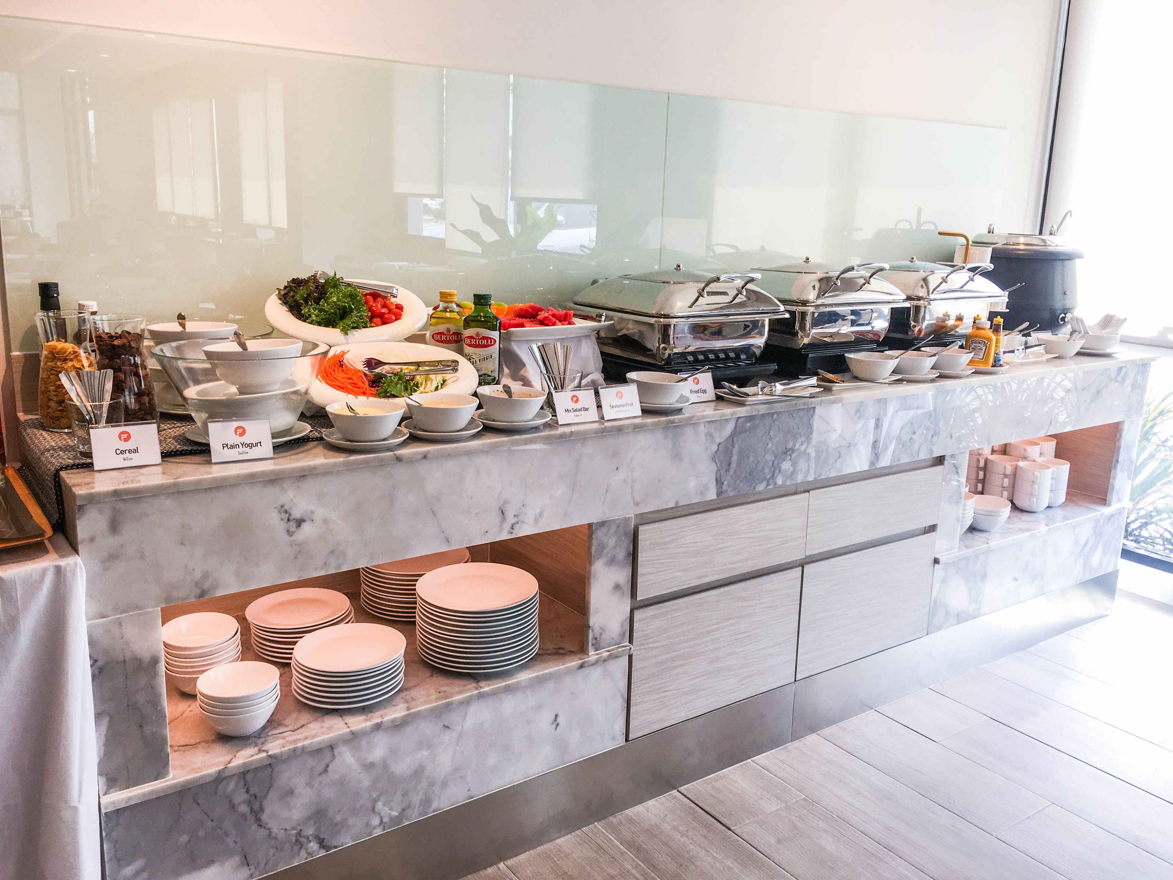 daily continental breakfast (thb 250 per person)