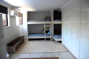 1 Bed in 12 Bed Mixed Dorm