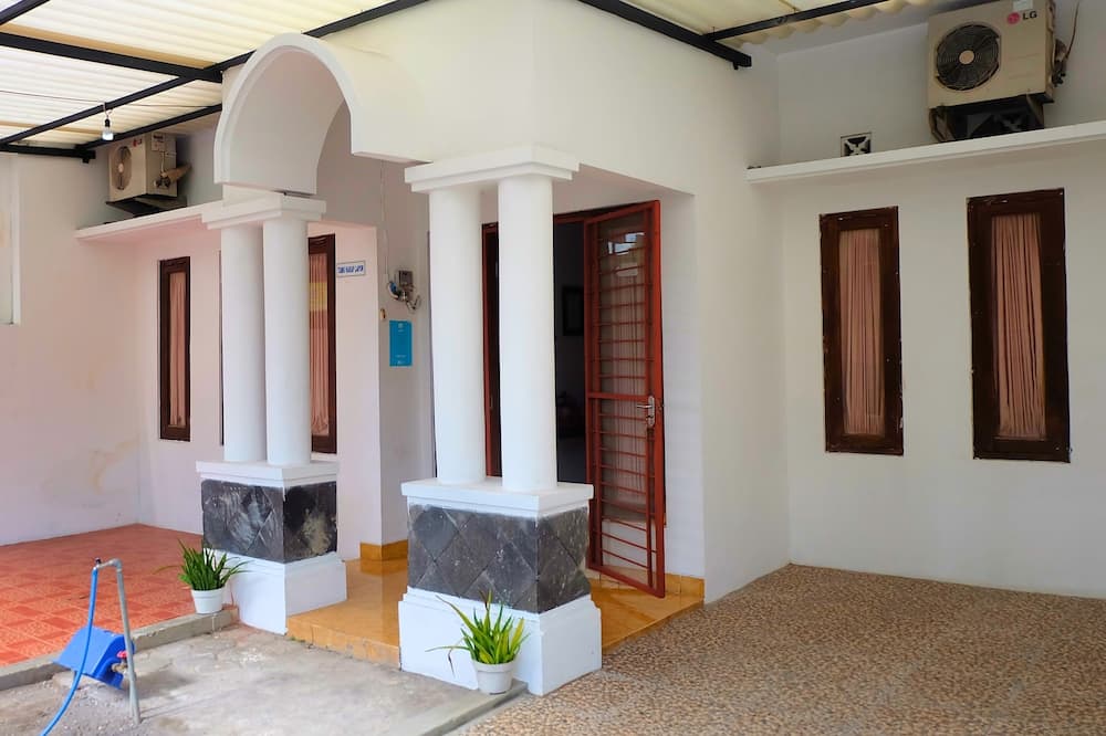 Homestay Jogja dekat Taman Pelangi by Simply Homy