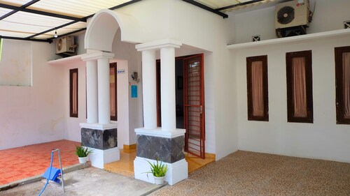Homestay Jogja dekat Taman Pelangi by Simply Homy