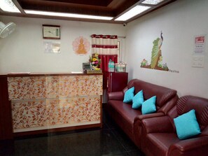 Lobby - Sri Sai Residency (Chennai)
