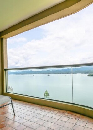 Habitación doble Deluxe, vista al lago | Vista desde la habitación